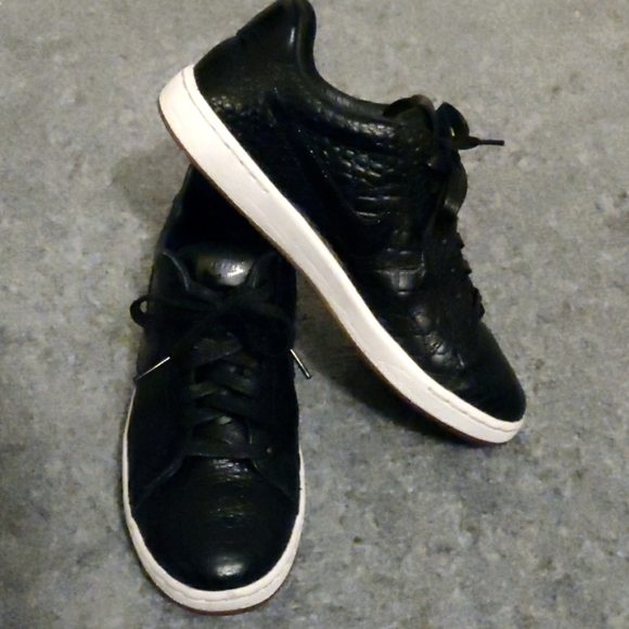 ***SOLD!!*** NIKE Croc-skin Classic Ultra Sneakers (EUC!) - Picture 3 of 7